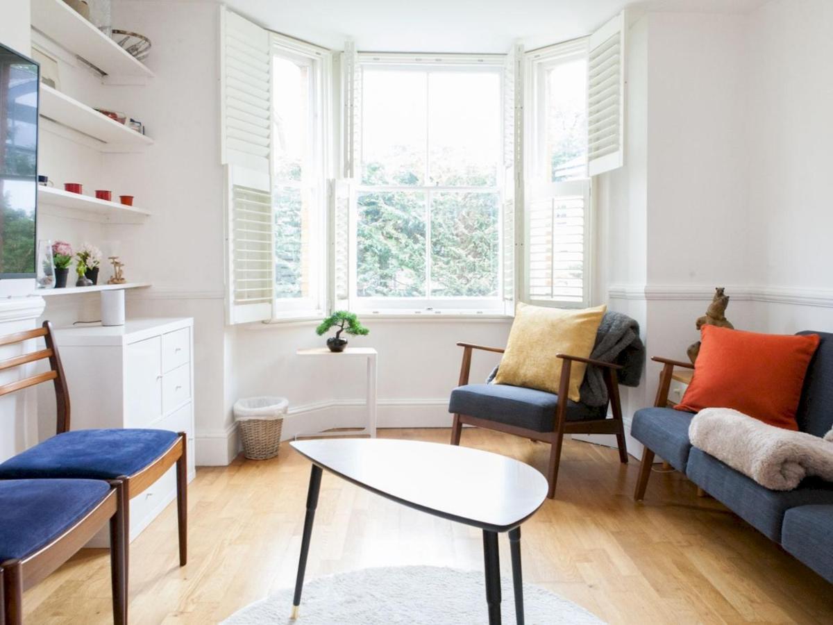 Pass The Keys Garden Apartment In Stockwell London Bagian luar foto