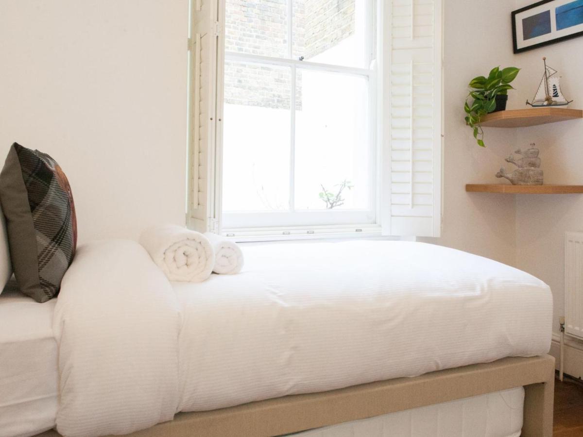 Pass The Keys Garden Apartment In Stockwell London Bagian luar foto