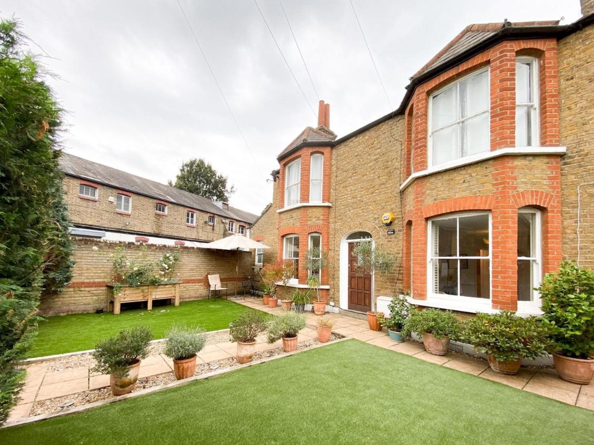 Pass The Keys Garden Apartment In Stockwell London Bagian luar foto