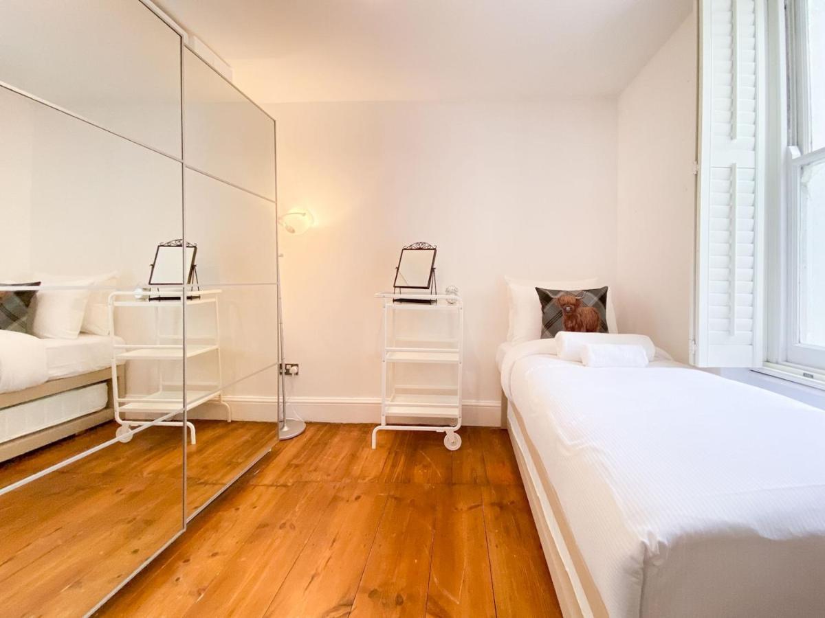 Pass The Keys Garden Apartment In Stockwell London Bagian luar foto