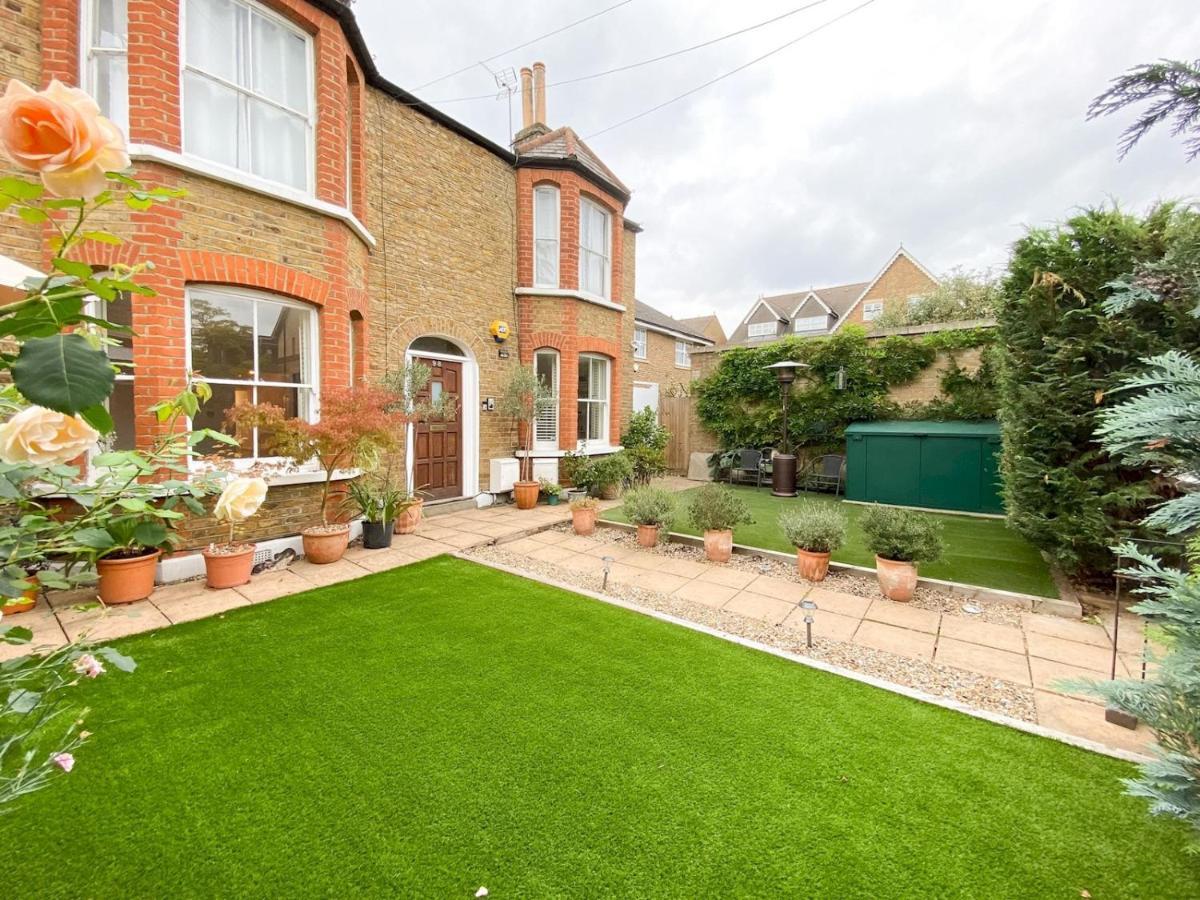 Pass The Keys Garden Apartment In Stockwell London Bagian luar foto