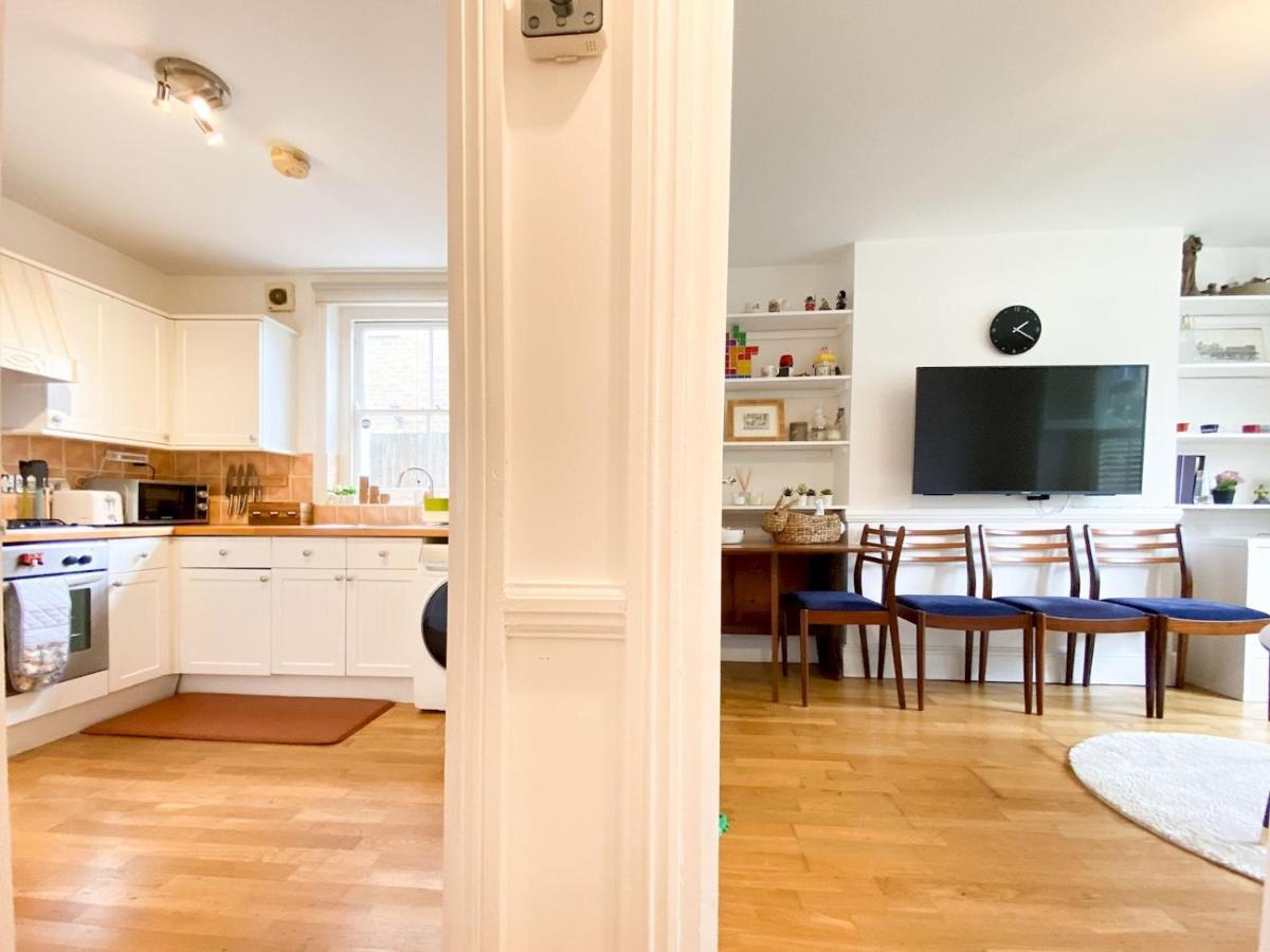 Pass The Keys Garden Apartment In Stockwell London Bagian luar foto